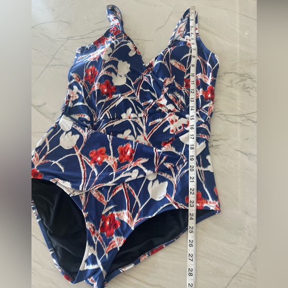 Women SEEKERS ESSENTIALS Australia NWT-One Piece Floral Bella Print Swim Suit-20 - Picture 6 of 8